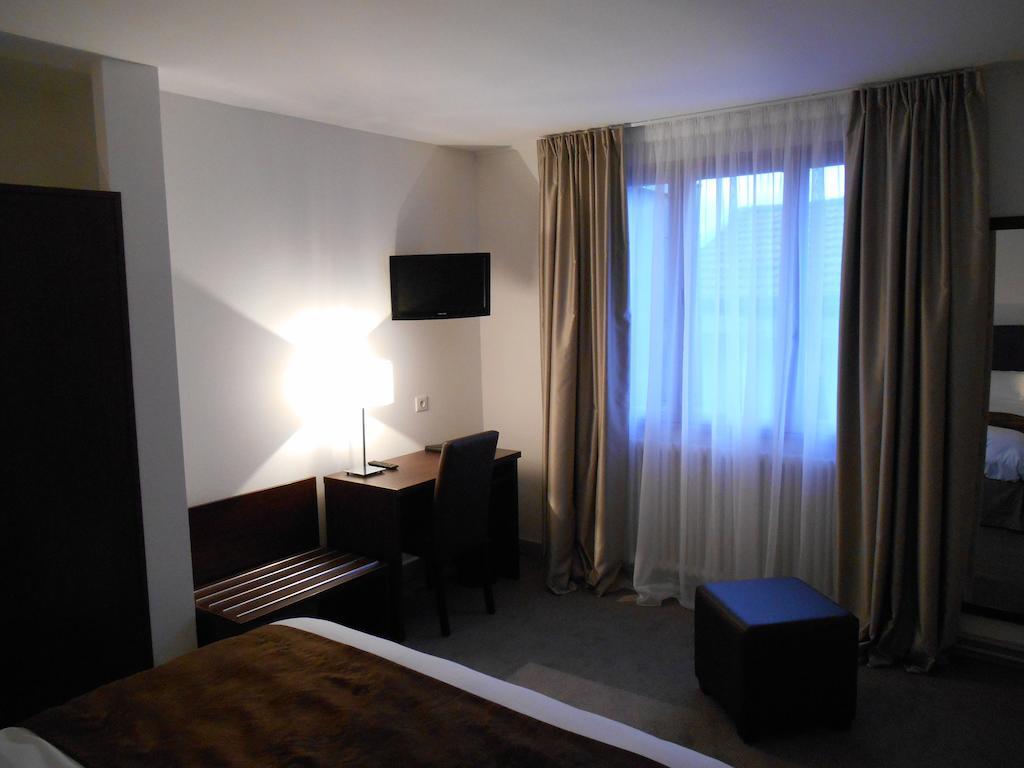 Hotel De Montaulbain Βερντέν Εξωτερικό φωτογραφία