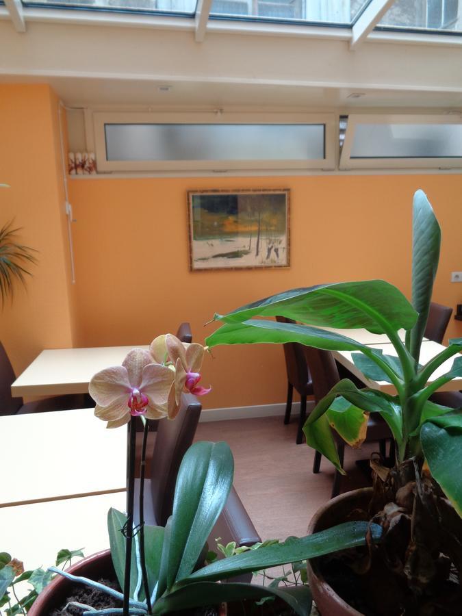 Hotel De Montaulbain Βερντέν Εξωτερικό φωτογραφία